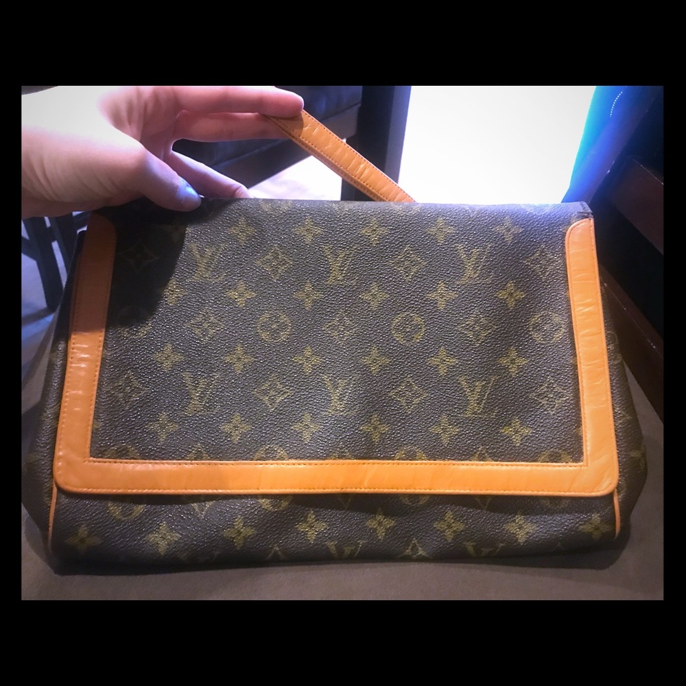 PENDING♥️ 💯 Louis Vuitton Doc Portfolio French Co